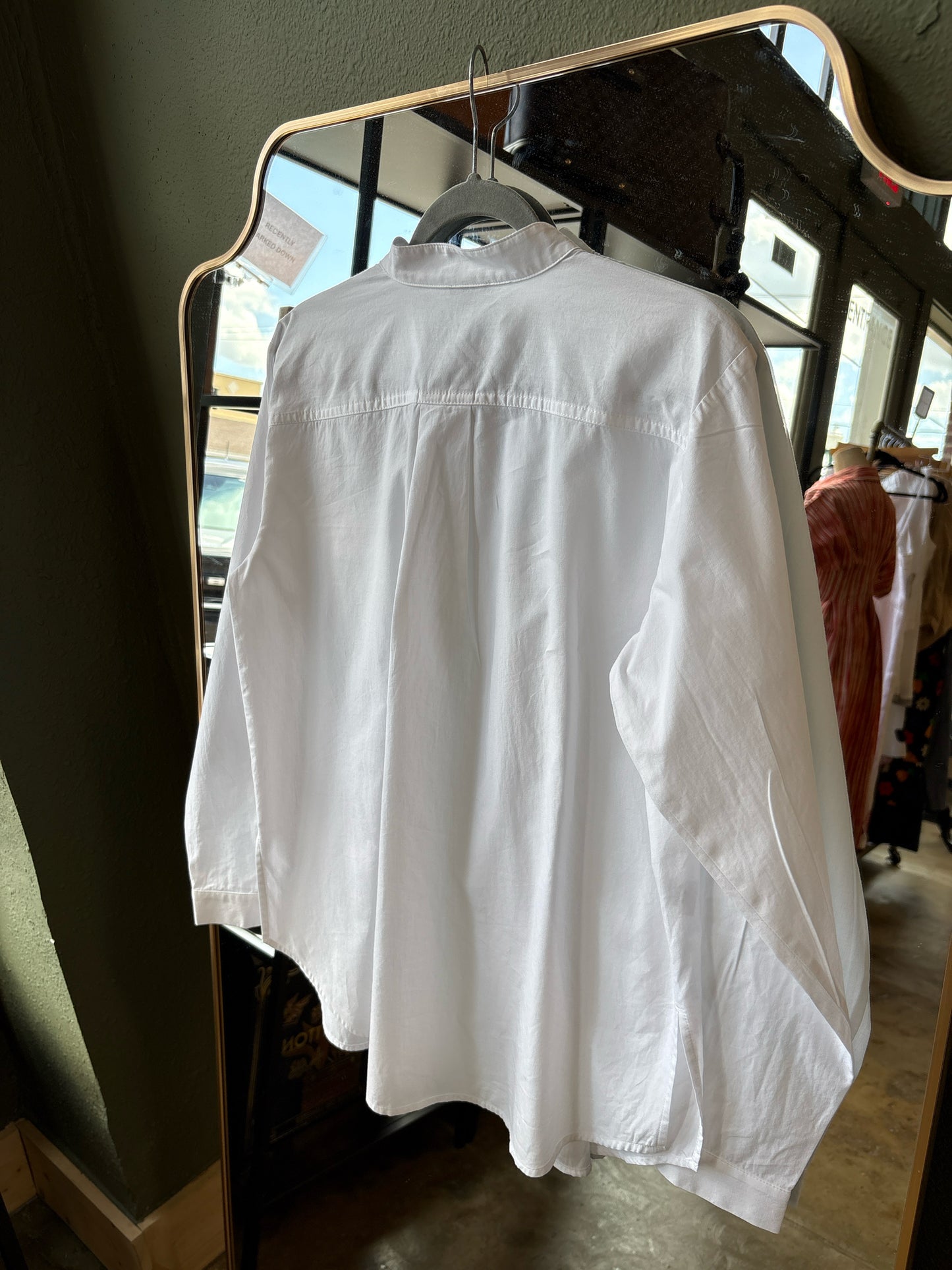 ANN TAYLOR Size M White Top