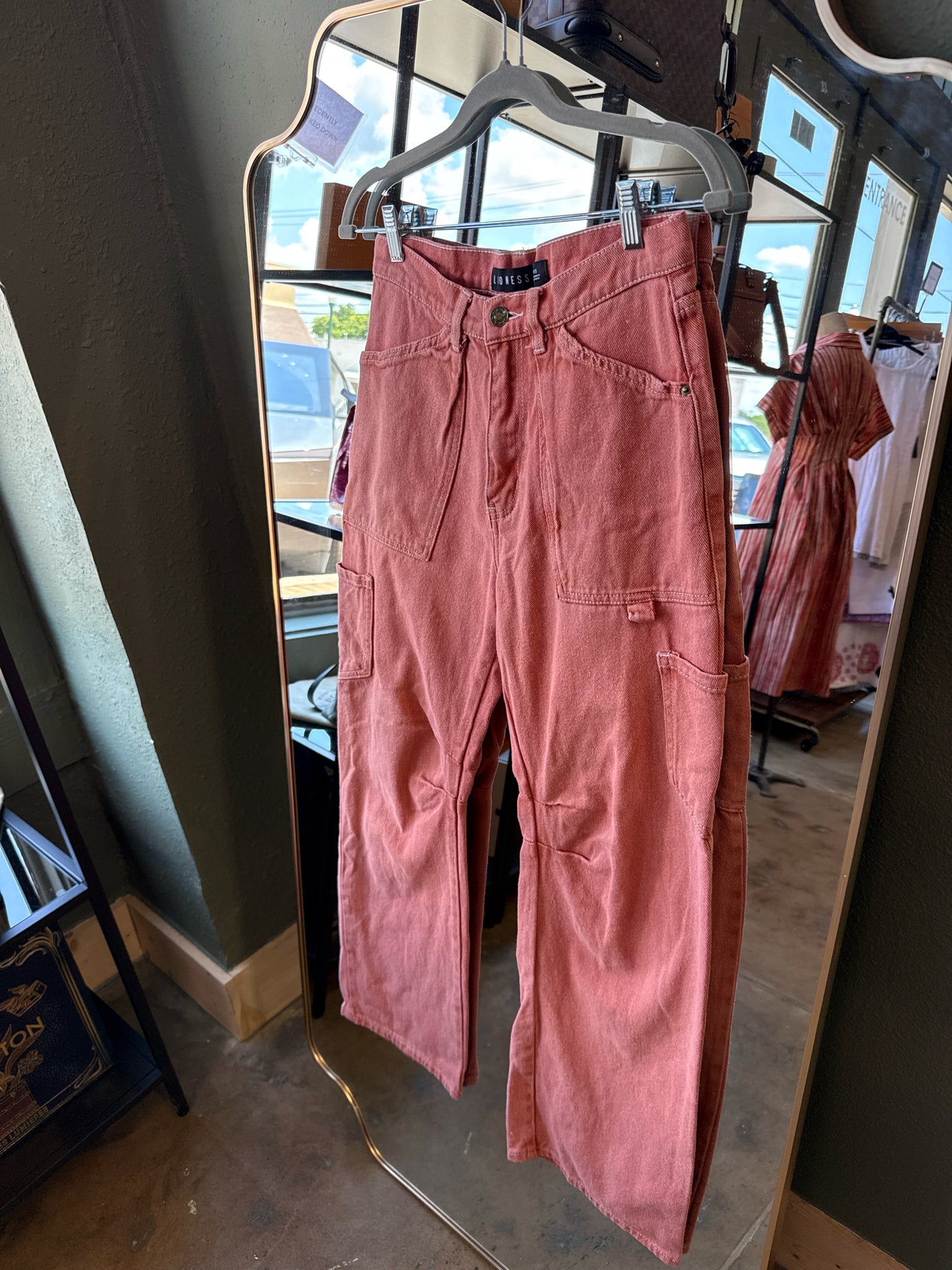 Lioness Size XS Red Pants