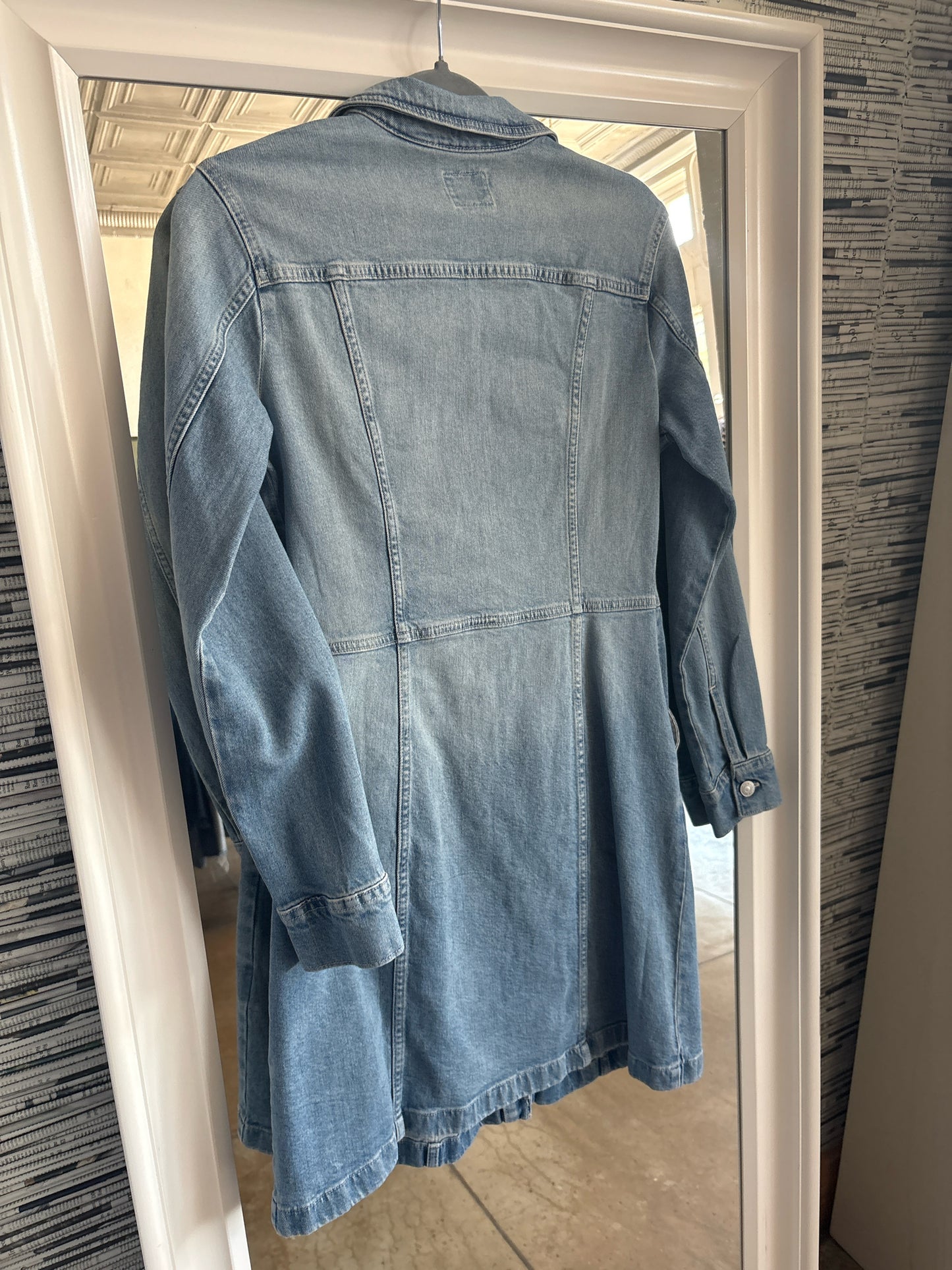 Levis Size M Denim Dress