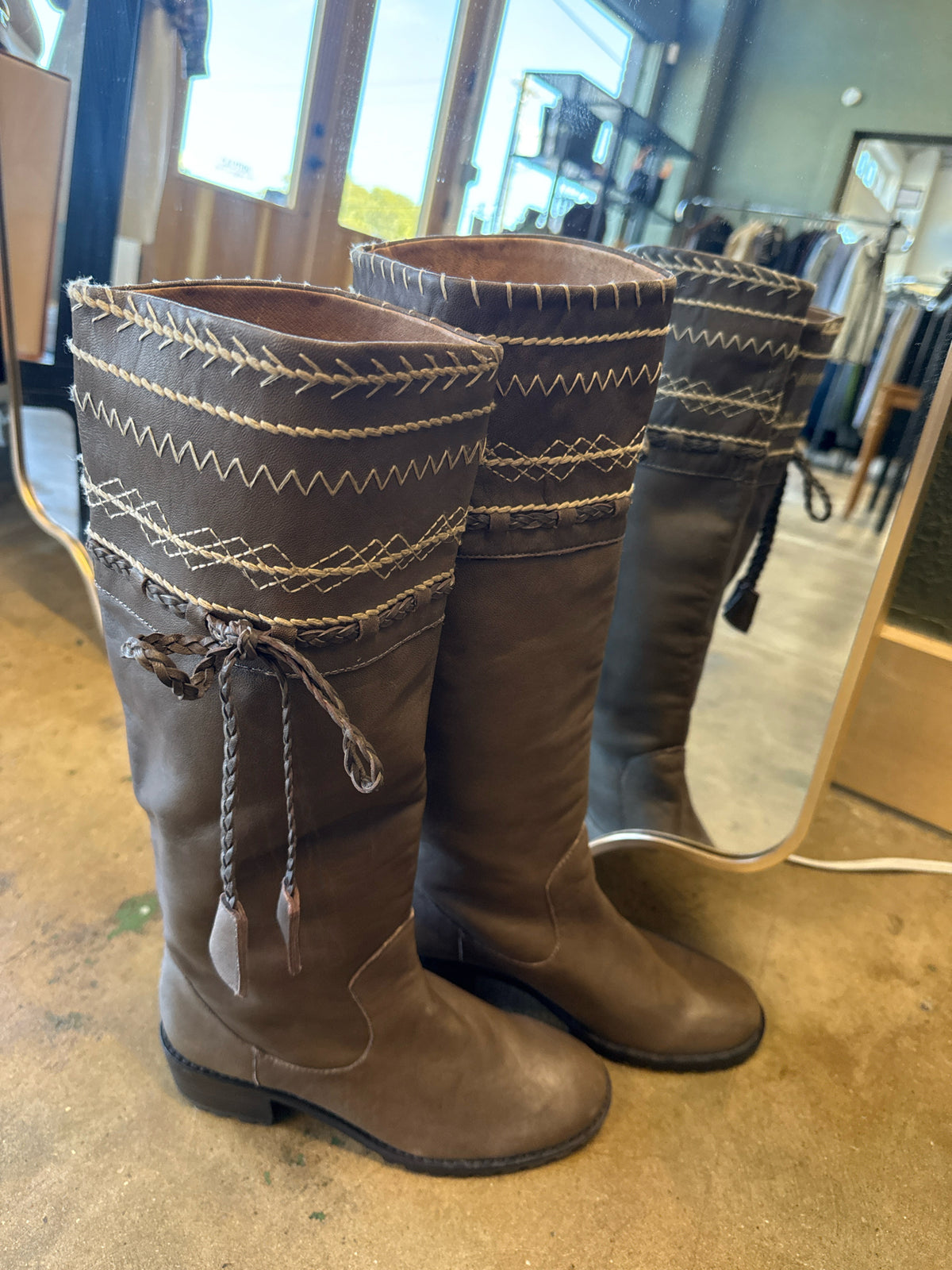 BETTYE MULLER Shoe Size 6 Brown Boots