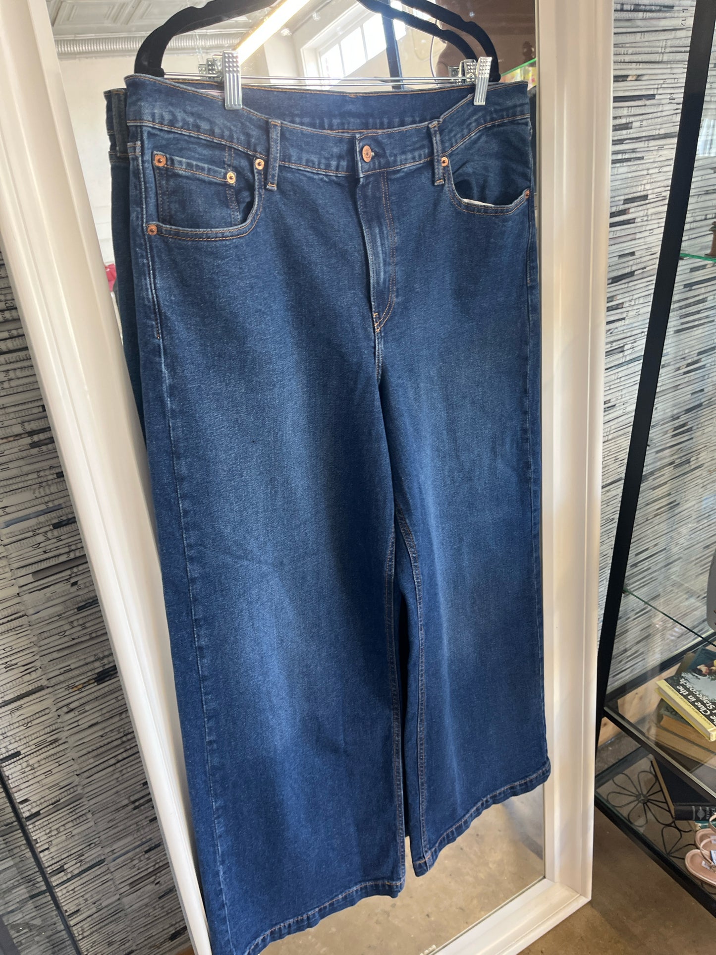 GAP Size 33 Denim wide leg Jeans