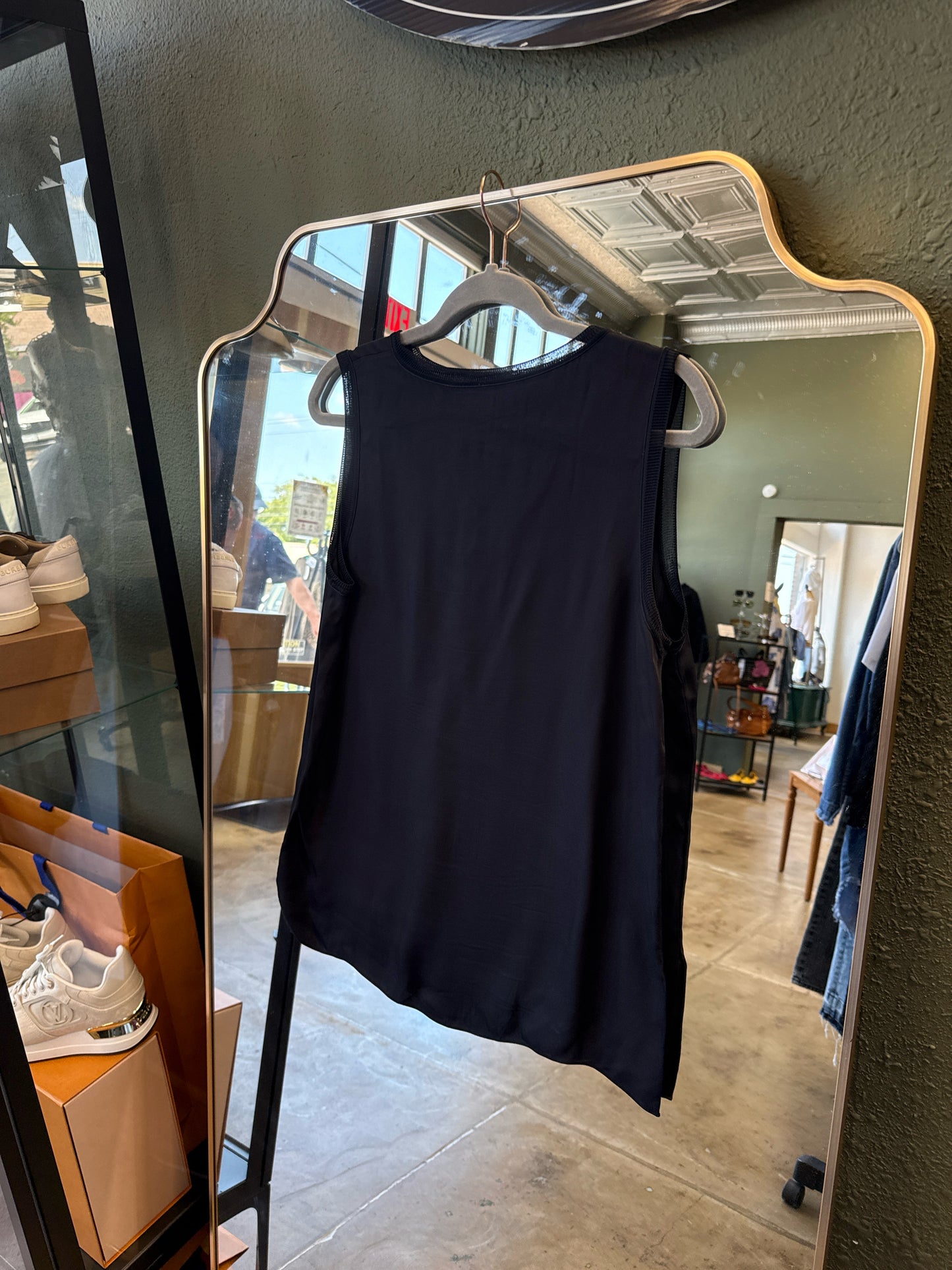 theory Size S Black Top