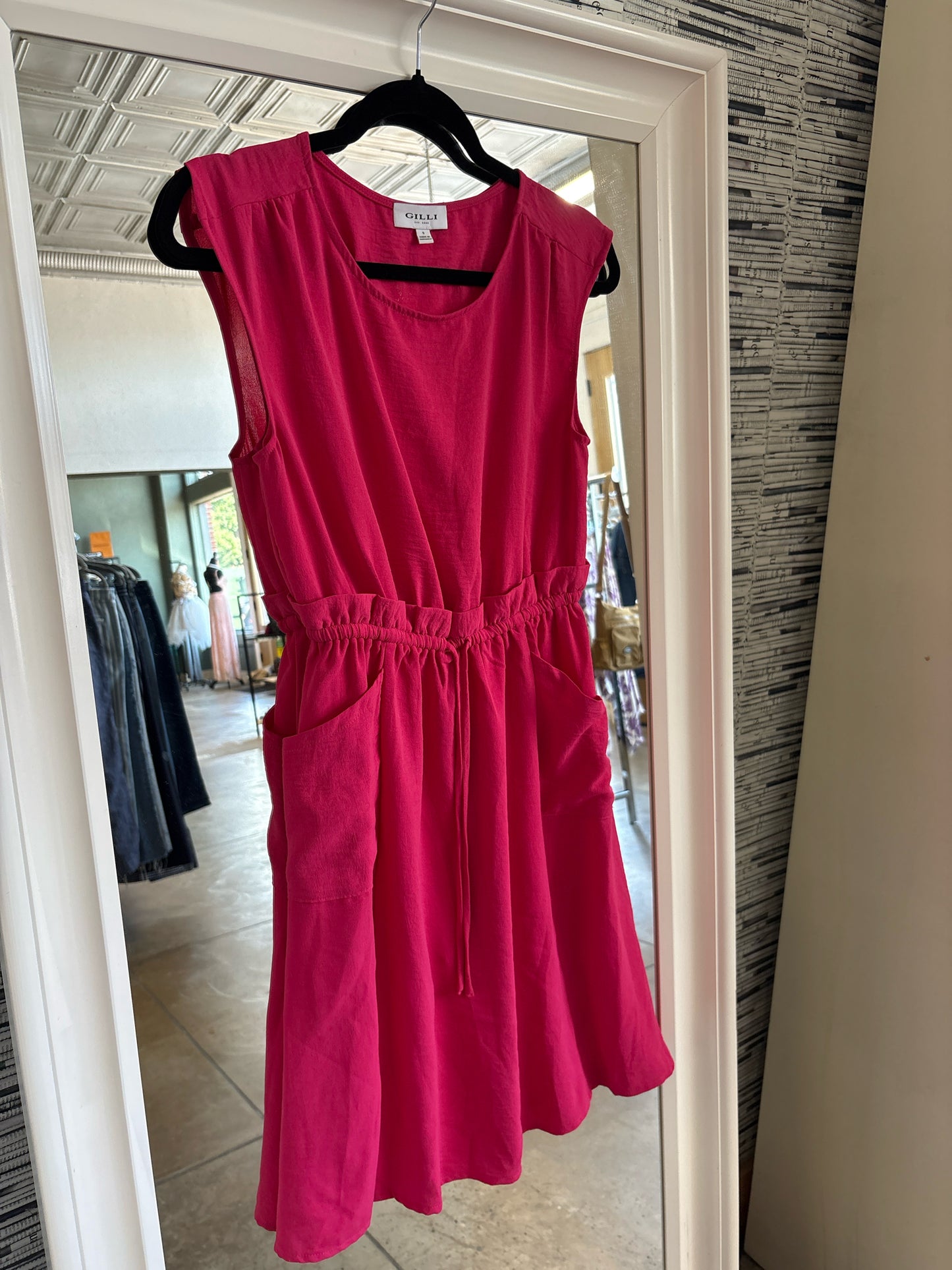 gilli Size S Hot Pink Dress