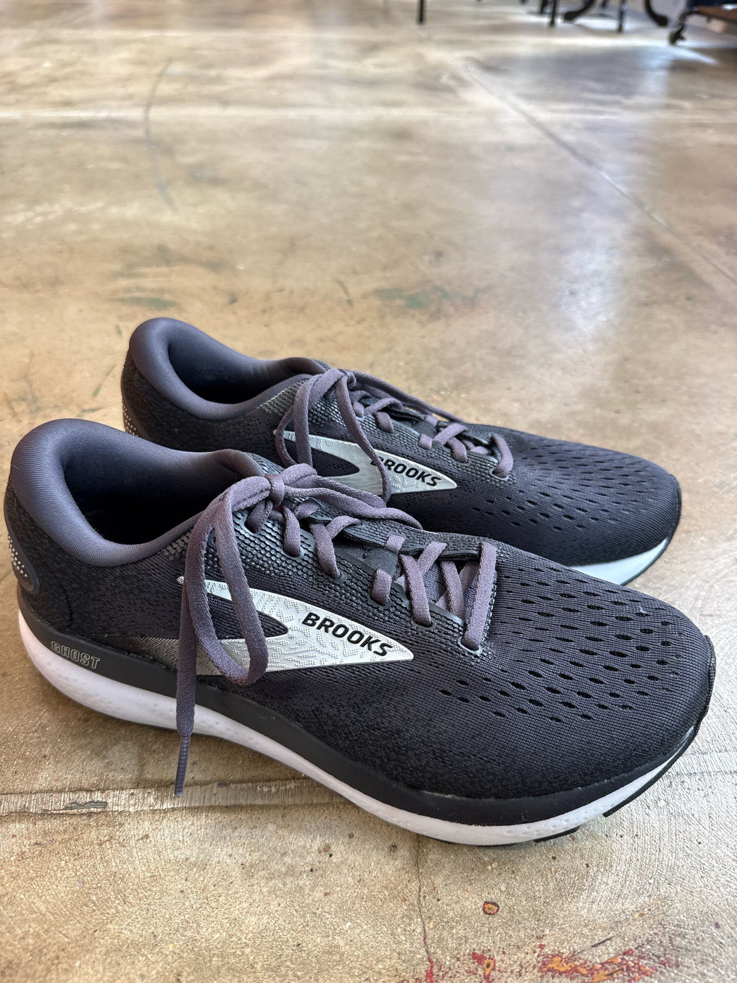 Brooks Shoe Size 9.5 Black Sneakers