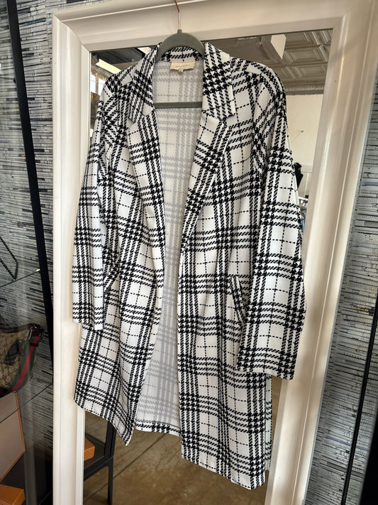 Mello Day Size S B&W Plaid Jacket