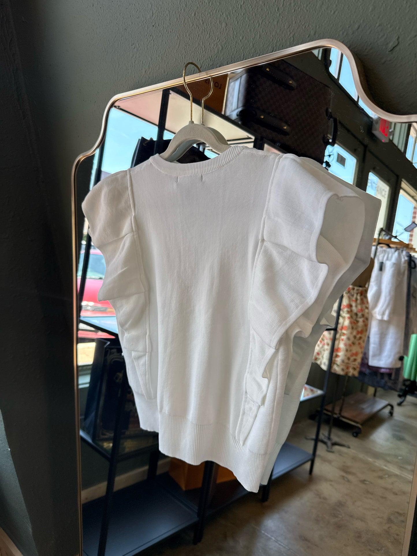 Strut & Bolt Size S White Top