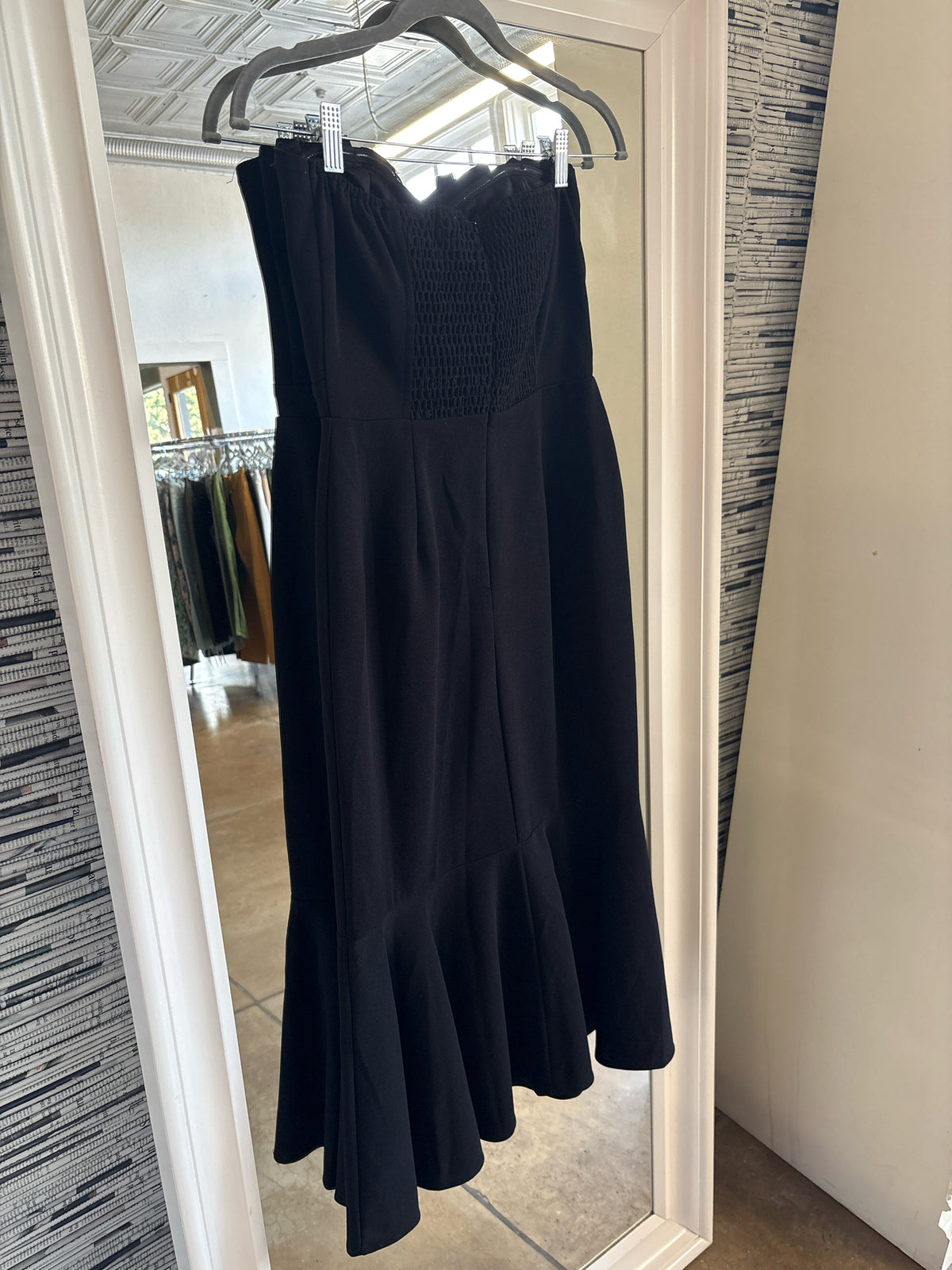 entro Size M Black Dress