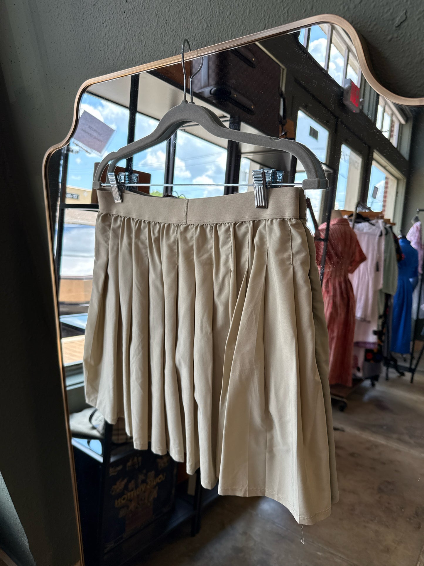 Alo Size L Tan Skort