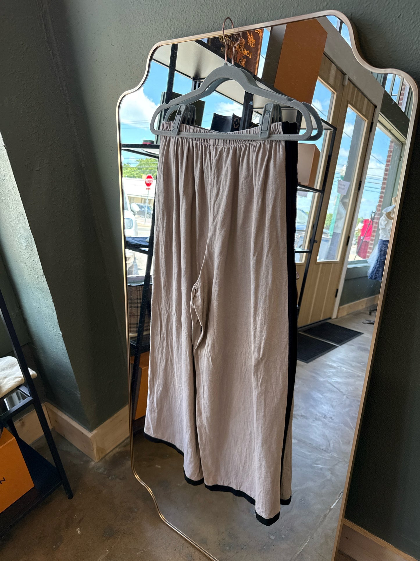 Size M Brown Pants