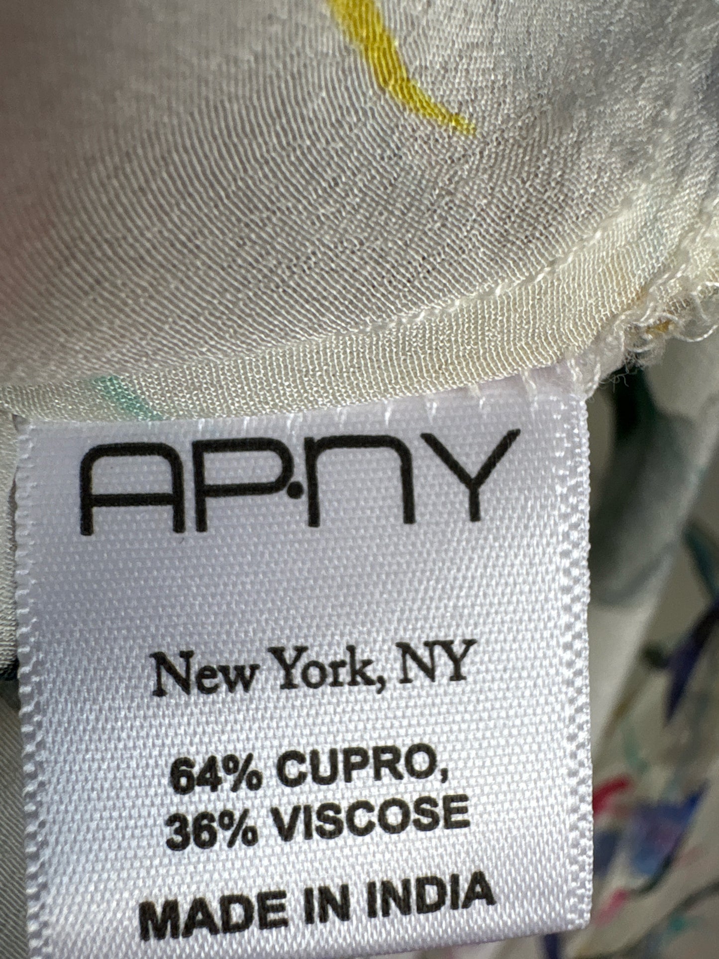 APNY Size XS ivory multi Top