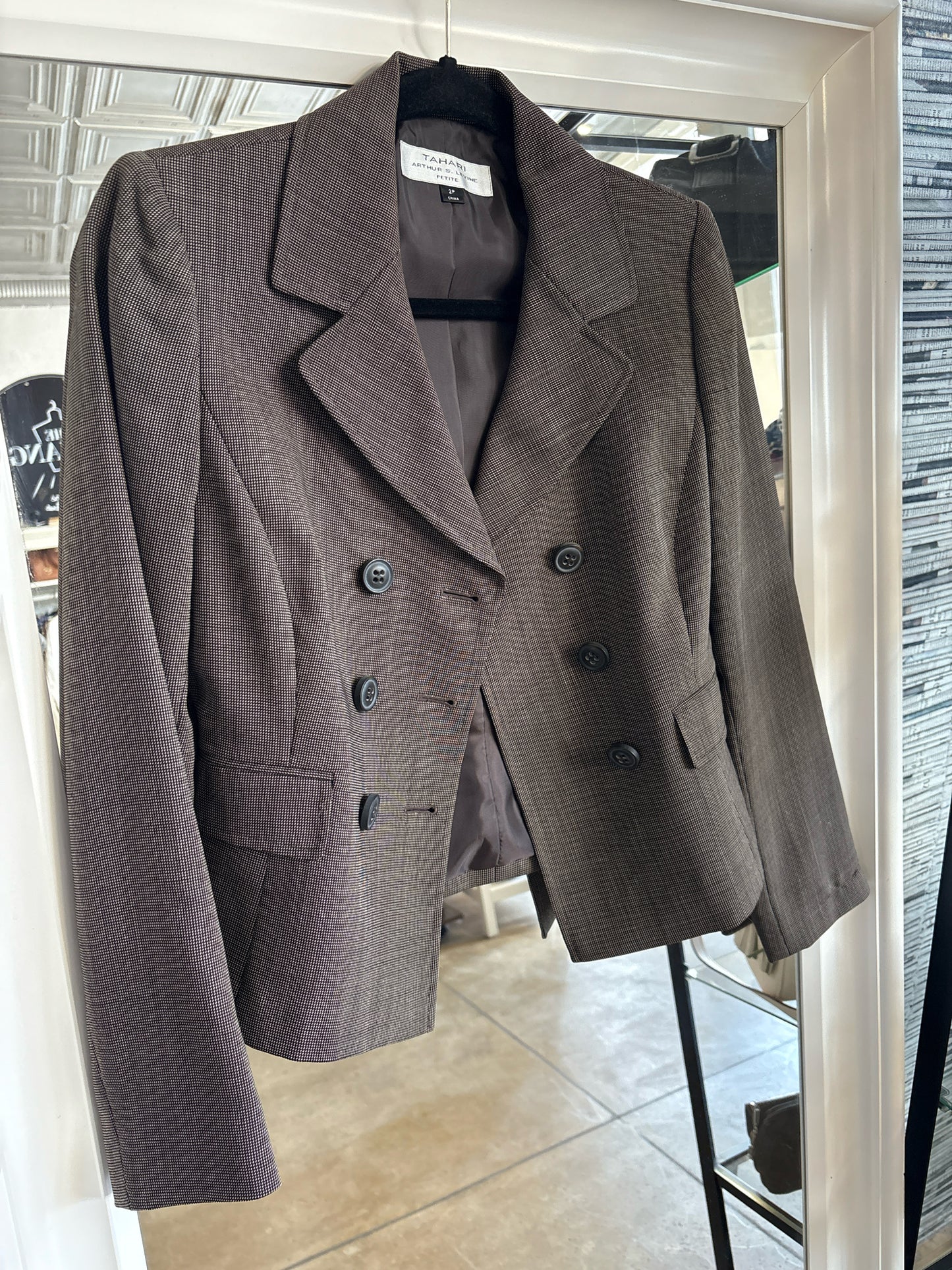 TAHARI Size 2P brown multi Blazer