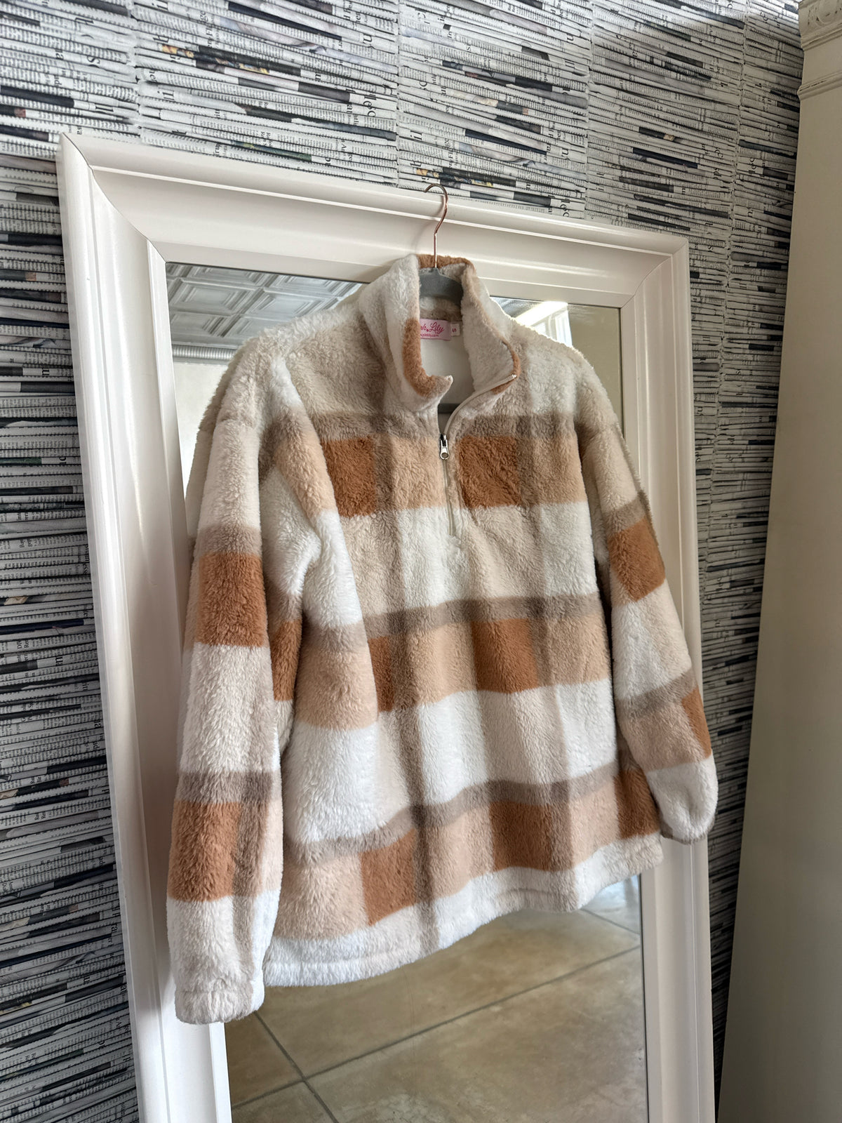 Pink Lily Size S Cream/Brown Coat