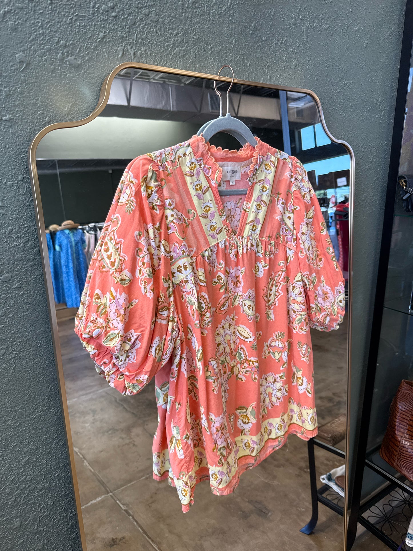 Umgee Size L Orange Top