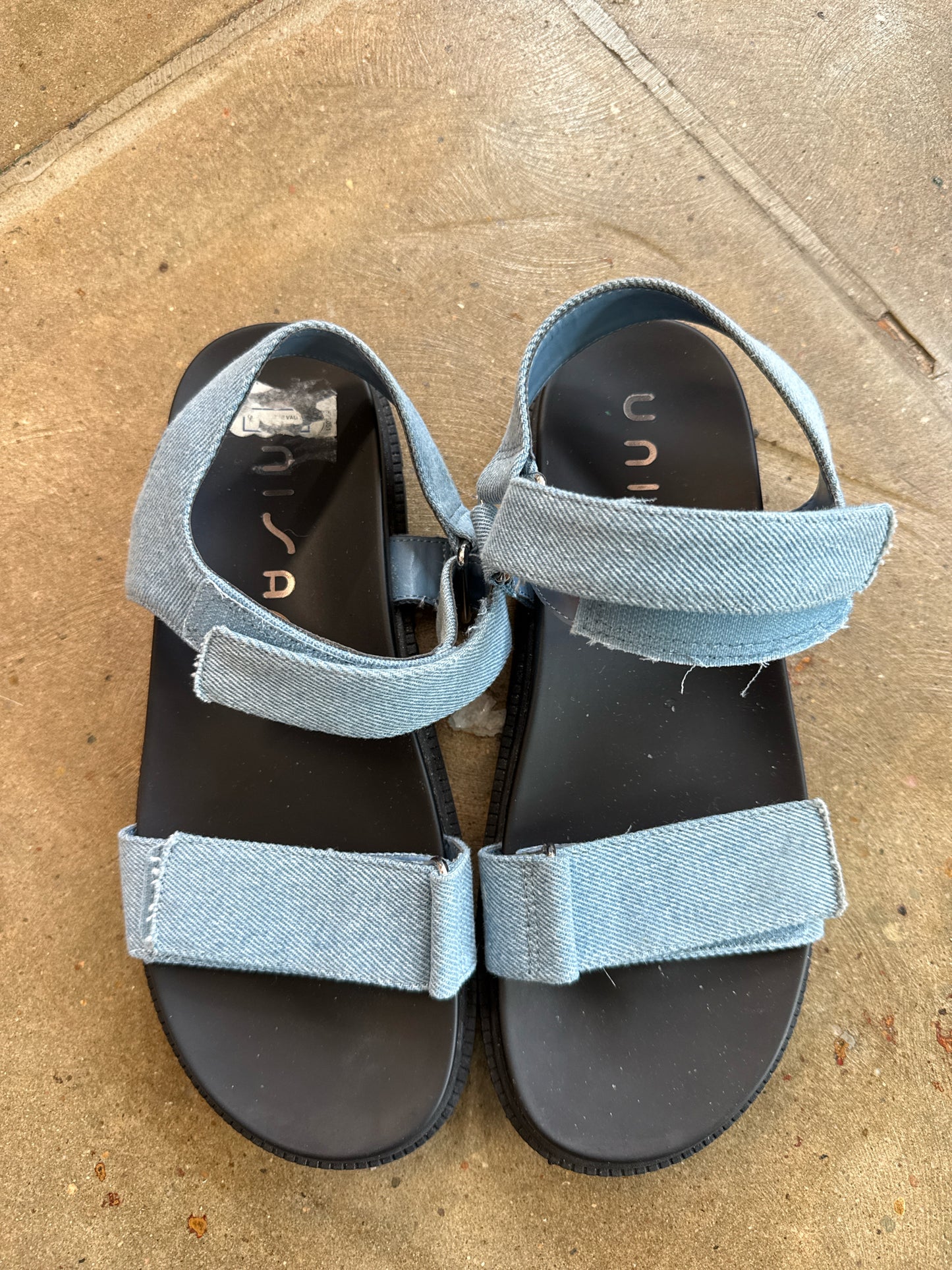 unisa Shoe Size 8 Black/Blue Sandals