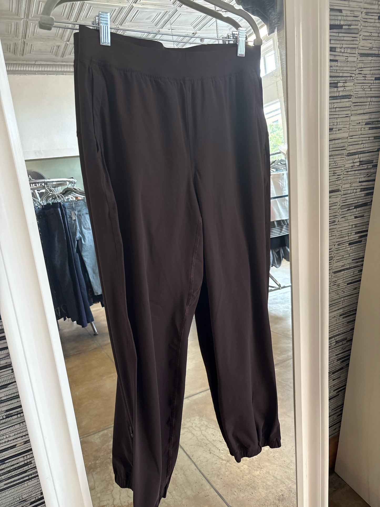 Lululemon 8 Brown/Chocolate Brown Pants