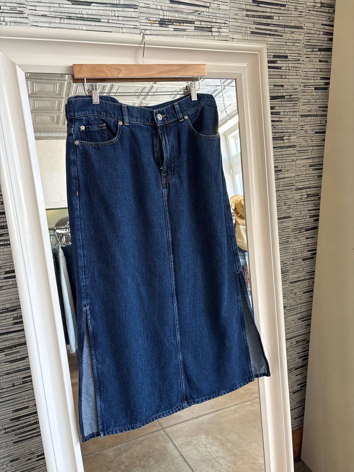 7 For All Mankind Size 30 Denim Skirt