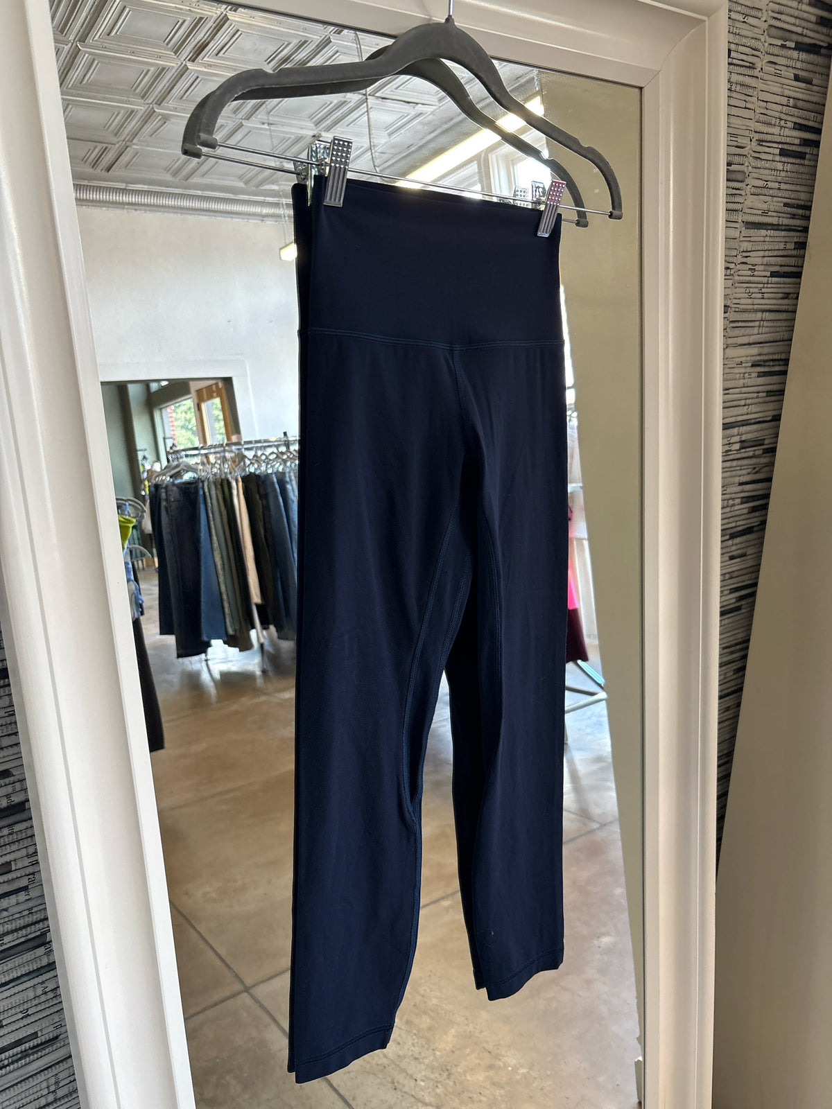 Lululemon Size 2 Navy Legging