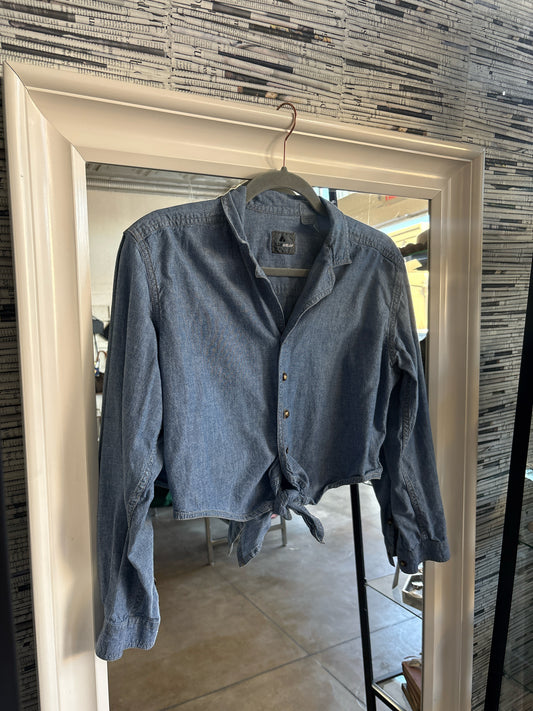 Liz Wear Size SP Denim button down Top