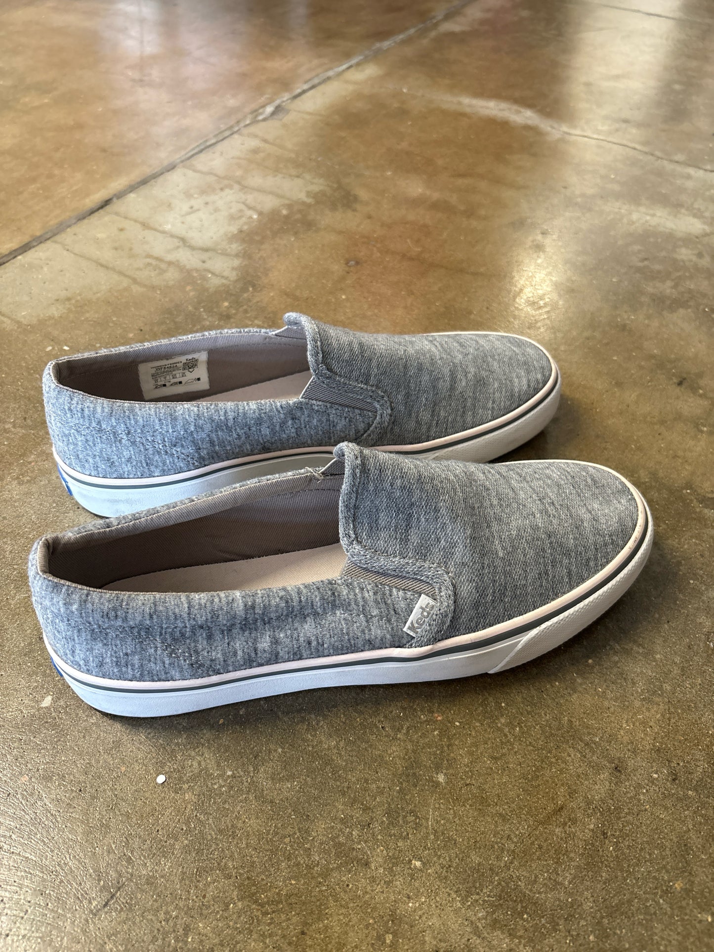 Keds Shoe Size 9.5 Gray Sneakers