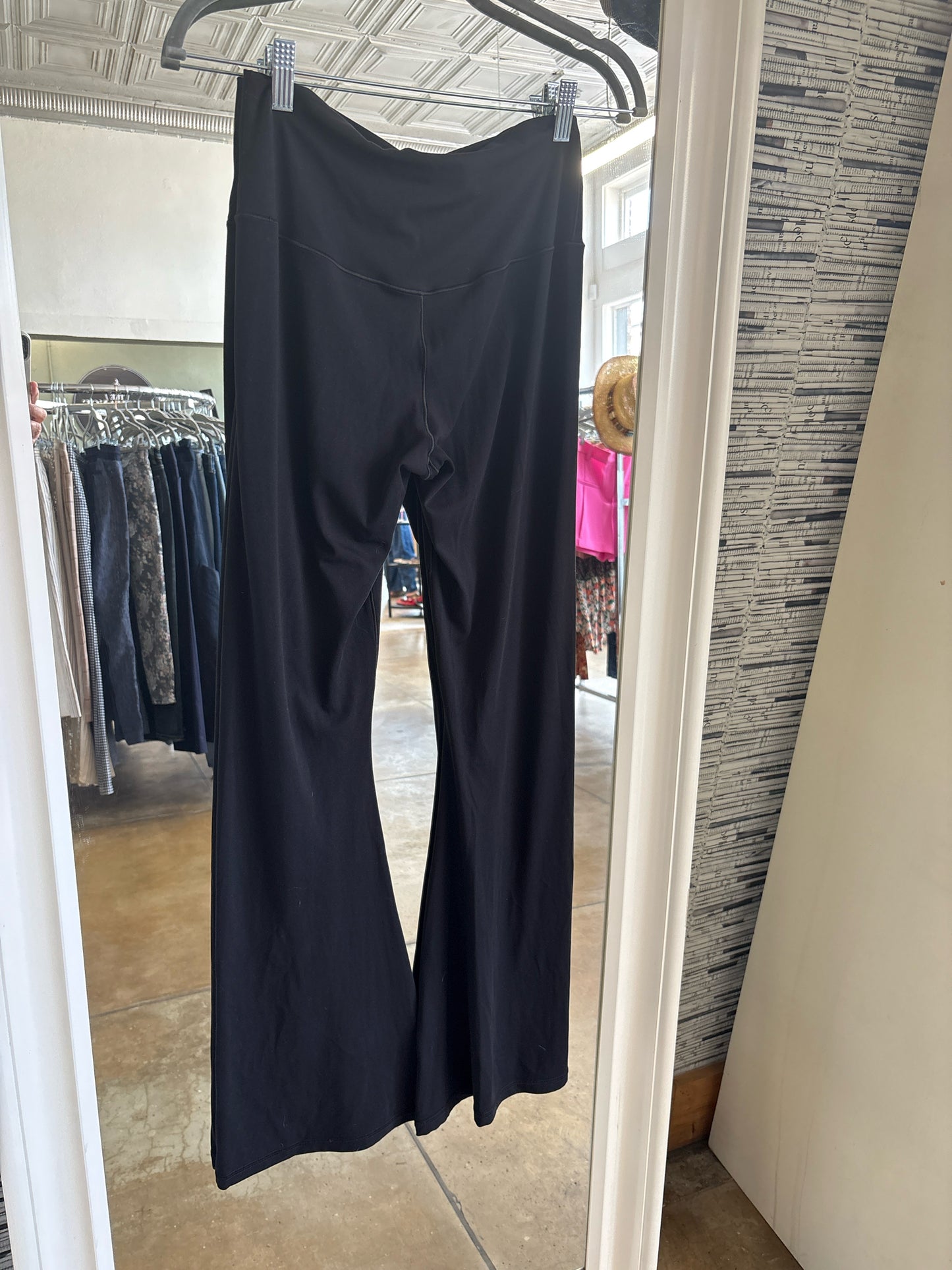 Offline by Aerie Size L Black Legging