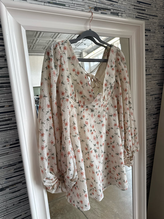 Hello Molly Size 4 Cream/Pink Dress