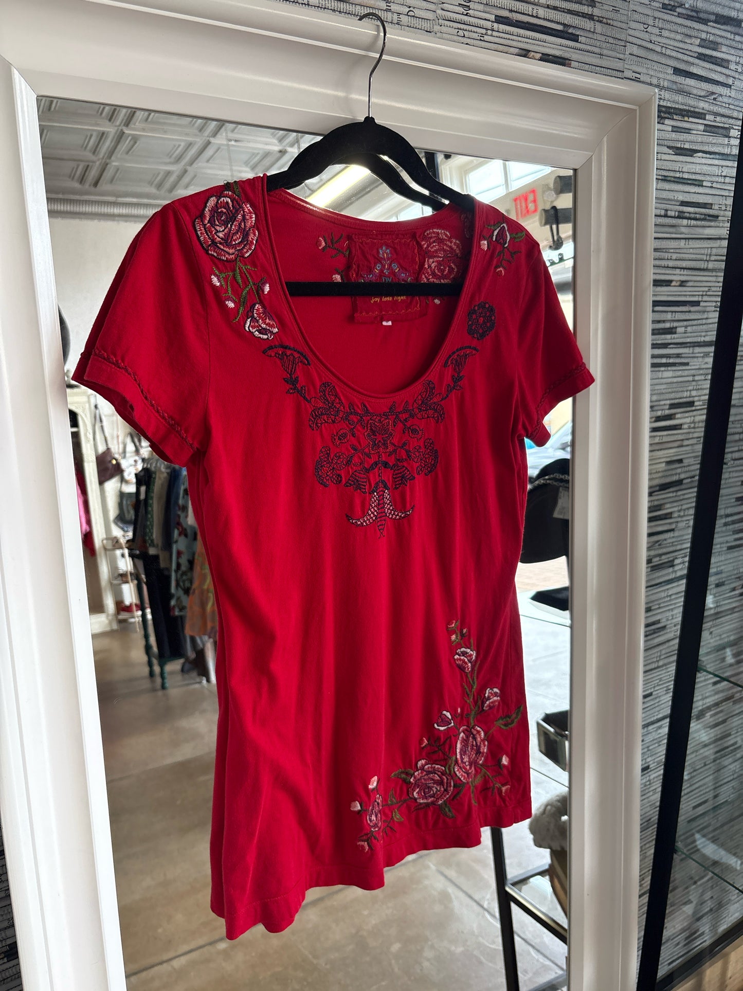 JW Los Angeles Size S Red/Multi Embroidered Top