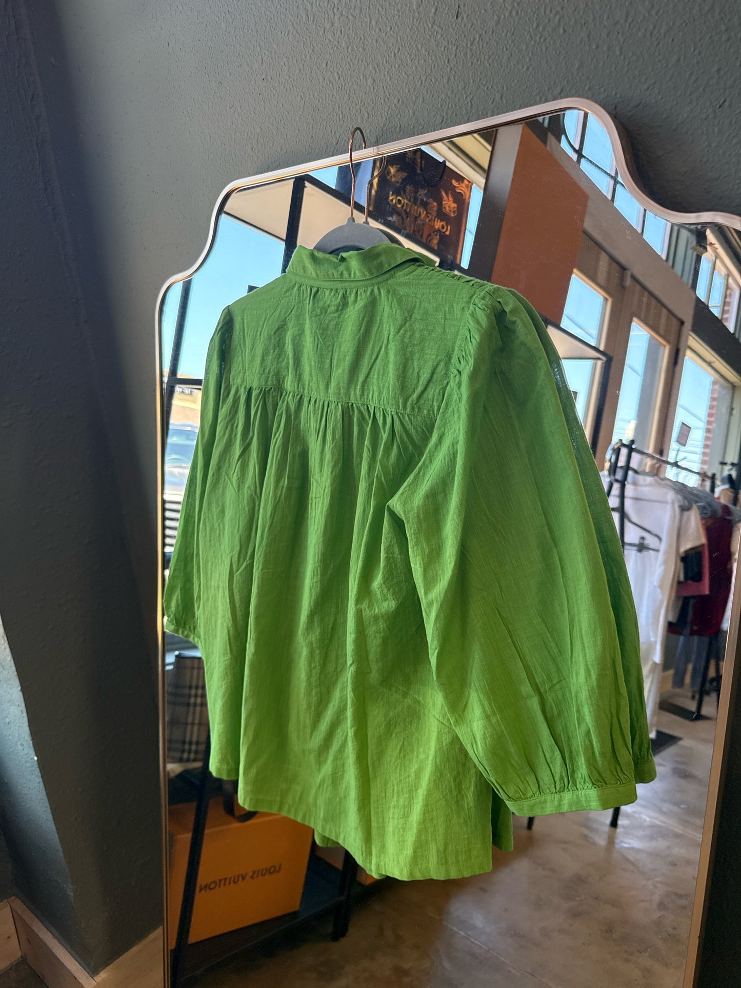 ivy jane Size M Green Top