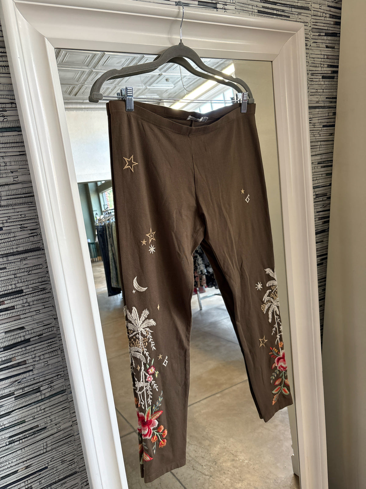 Johnny Was Size M Olive Brwn Legging