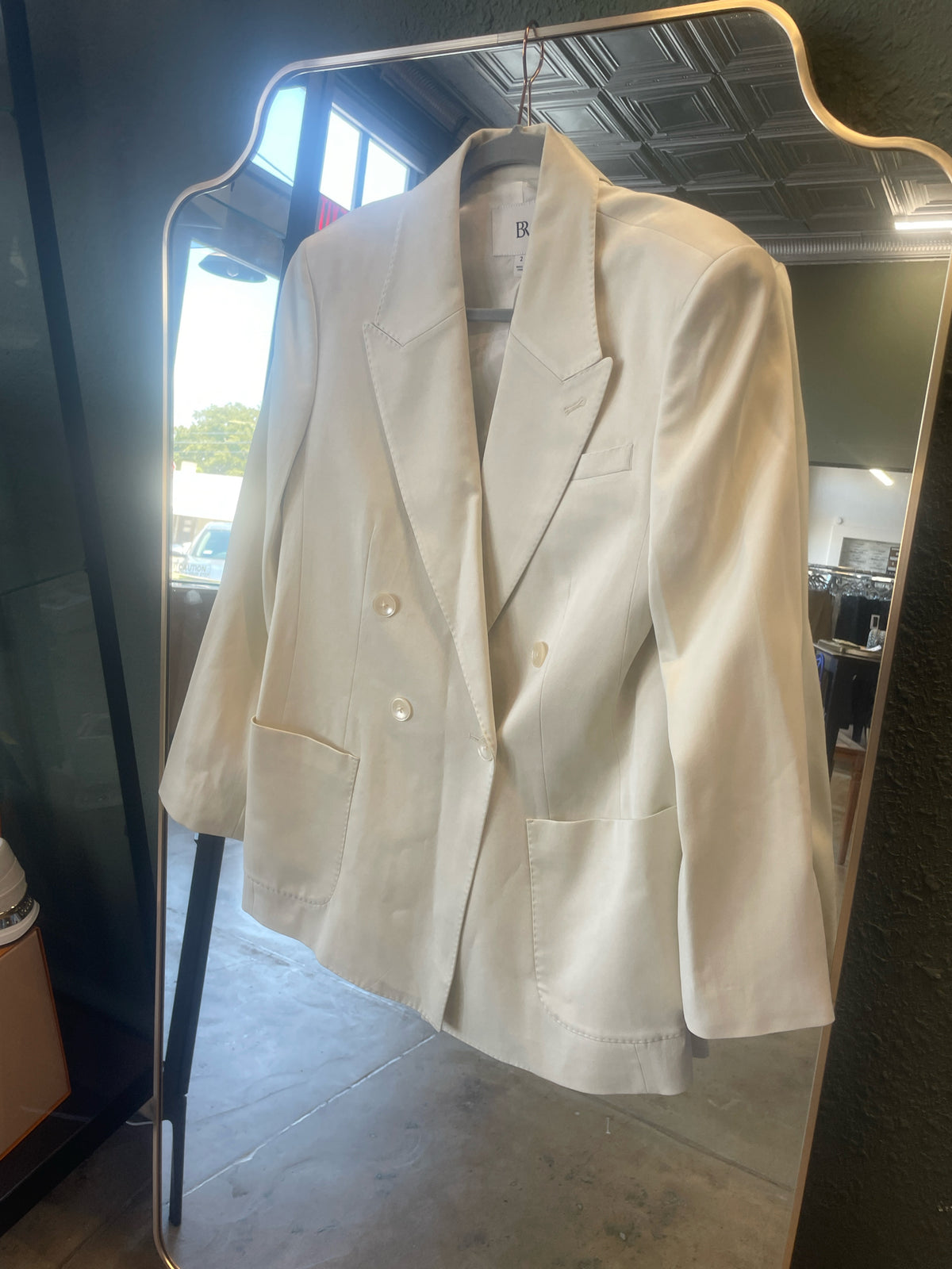 BR Size 2 Ivory Blazer