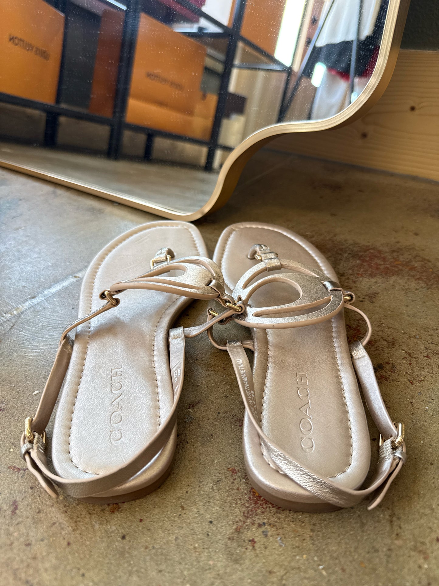 COACH Shoe Size 9 Sandals