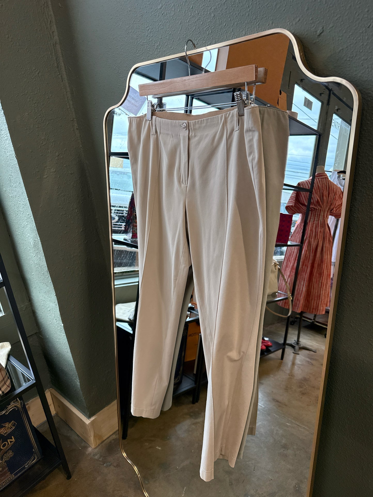 Basler Size 14/16 Tan Pants