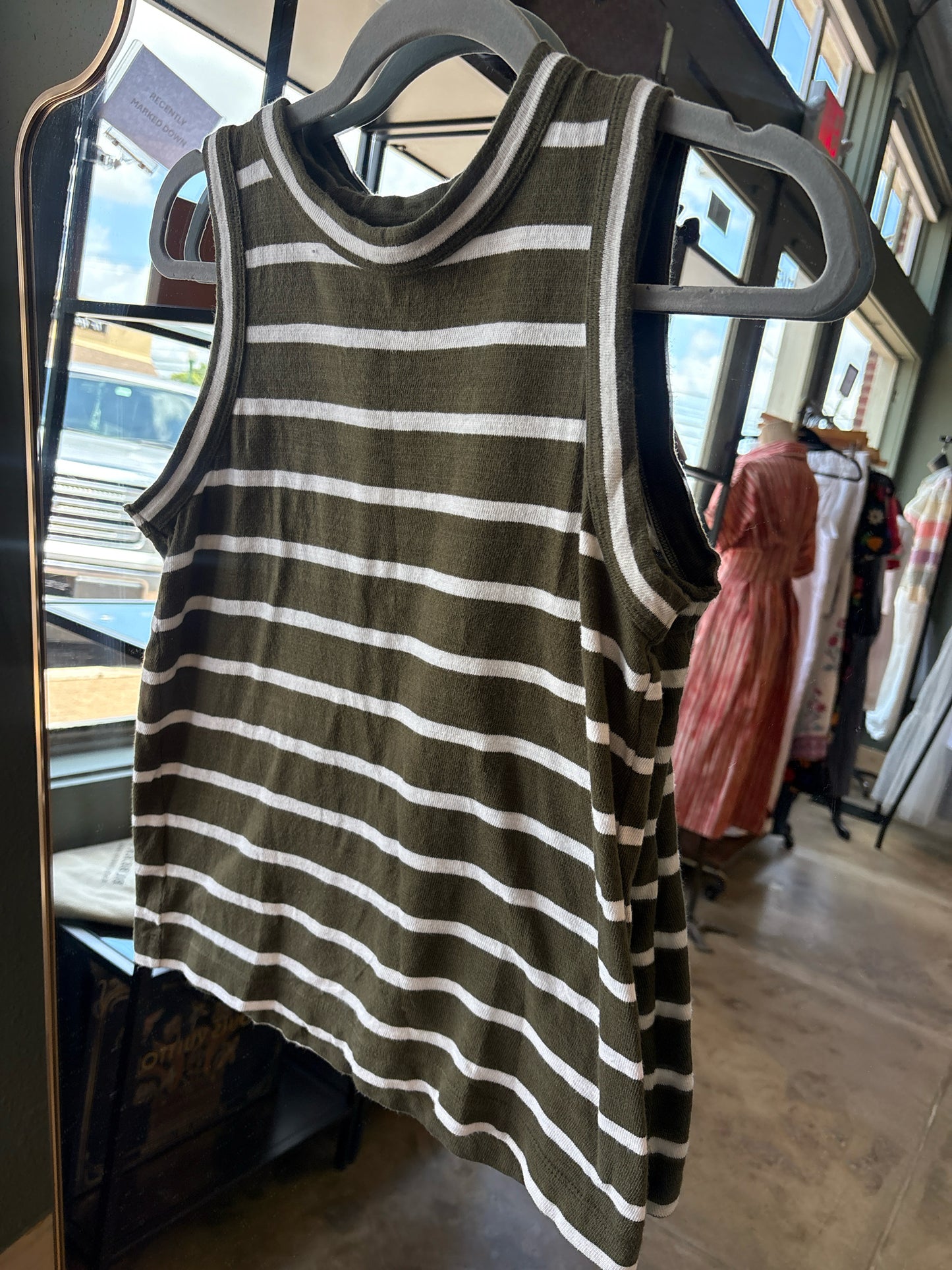 LOFT Size XS Green/Cream Top