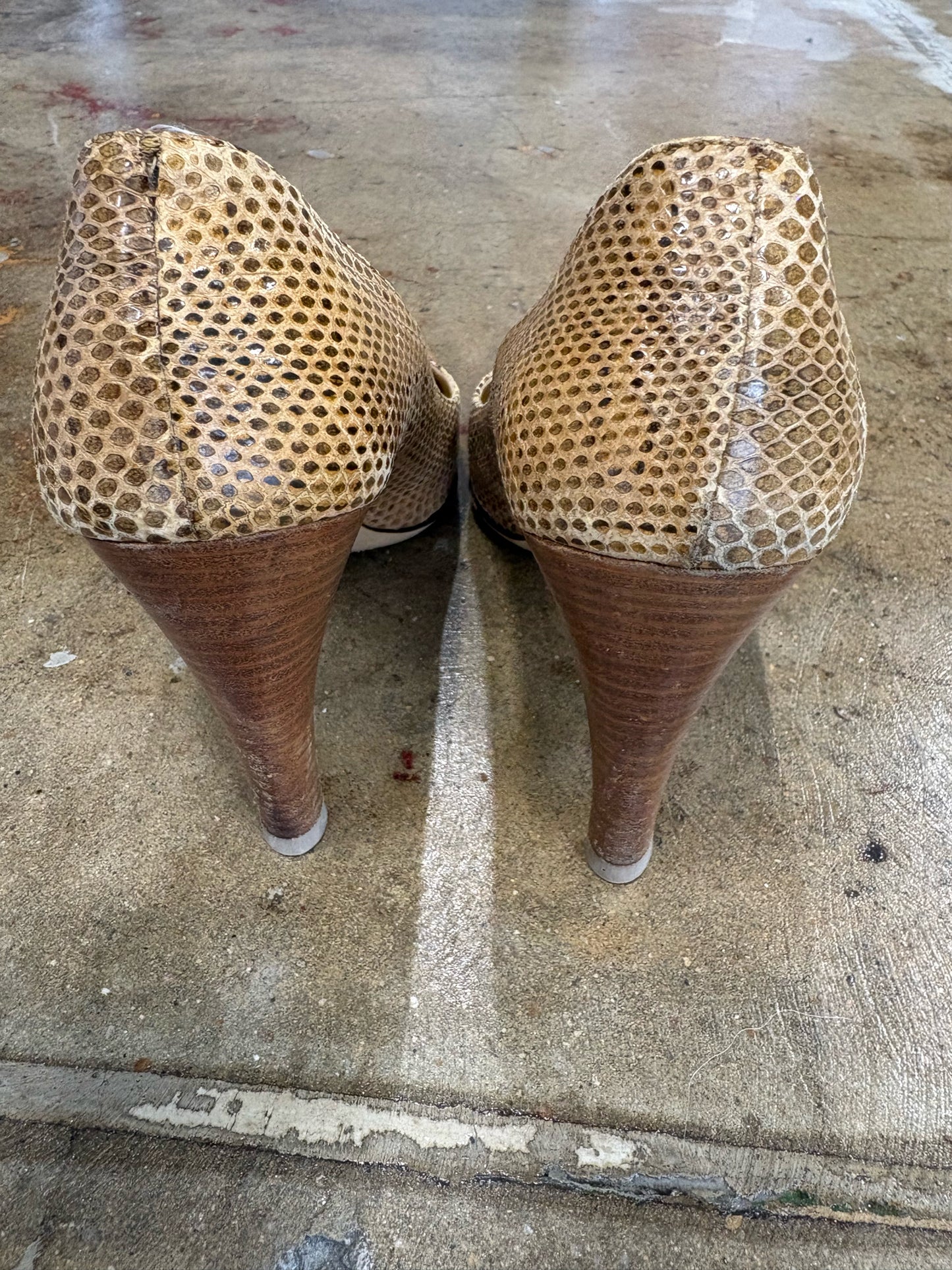 Gucci Shoe Size 39.5 Tan Heels
