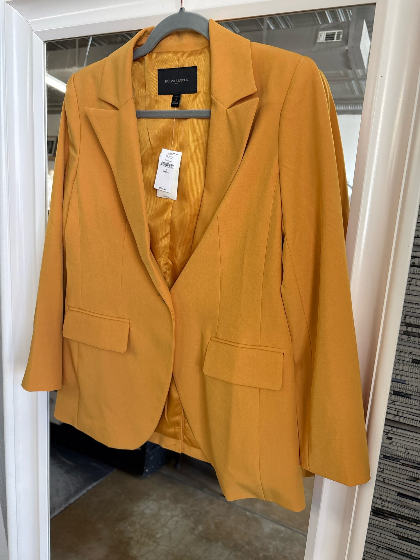 Banana Republic Size 4 Mustard Blazer