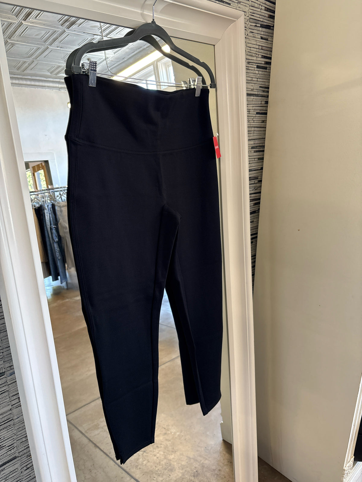 Spanx Size XL Black Leggings