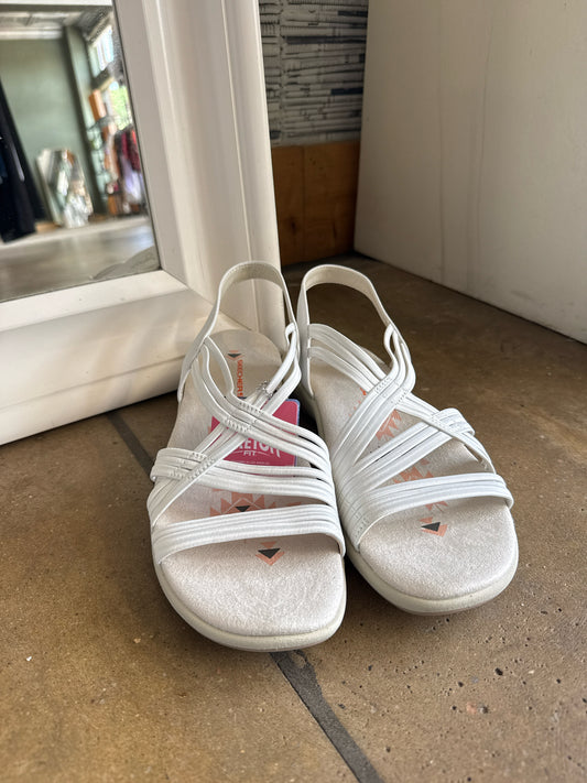 Skechers Shoe Size 9 White Sandals