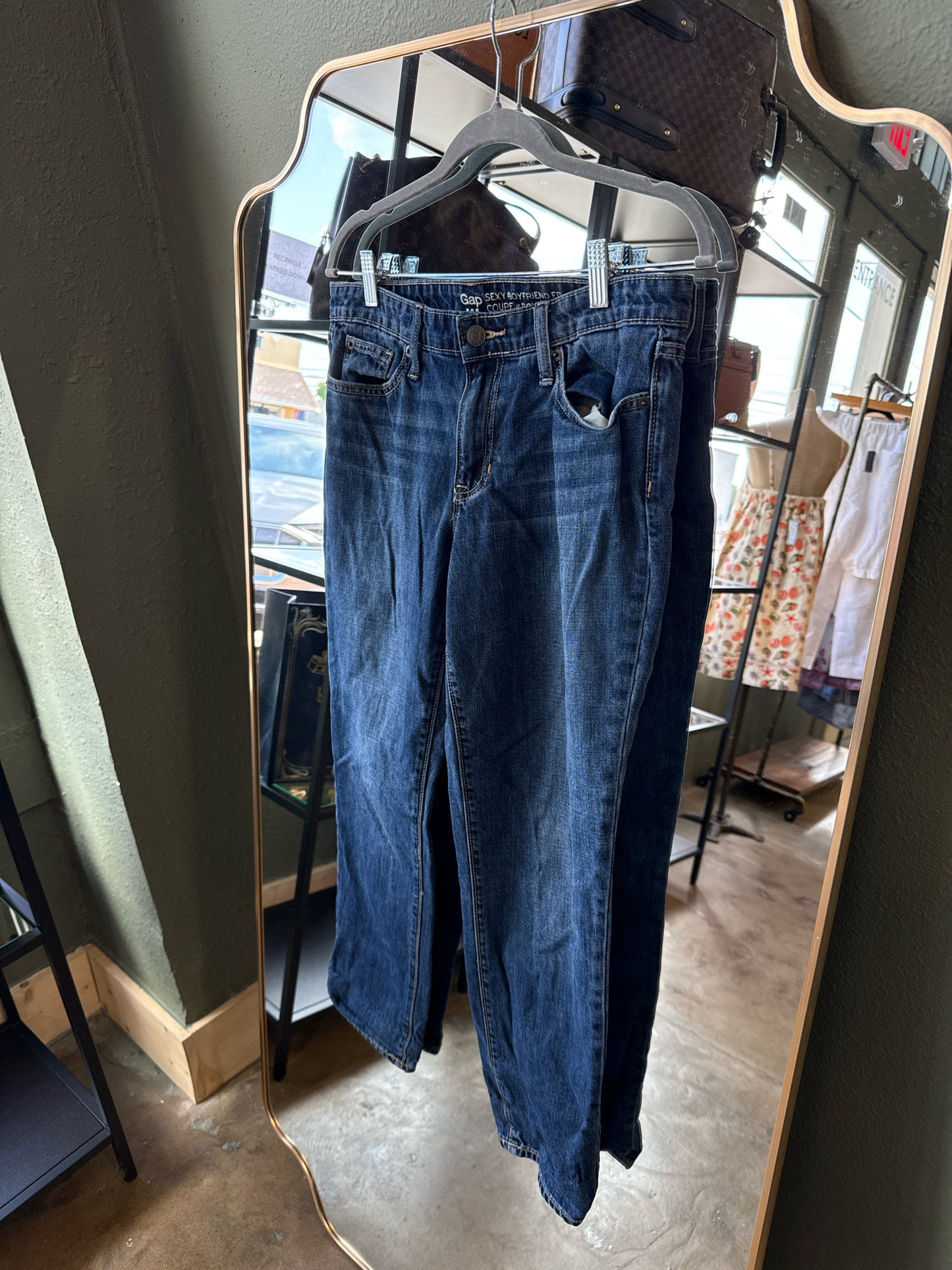 GAP Size 6/28 Denim Jeans