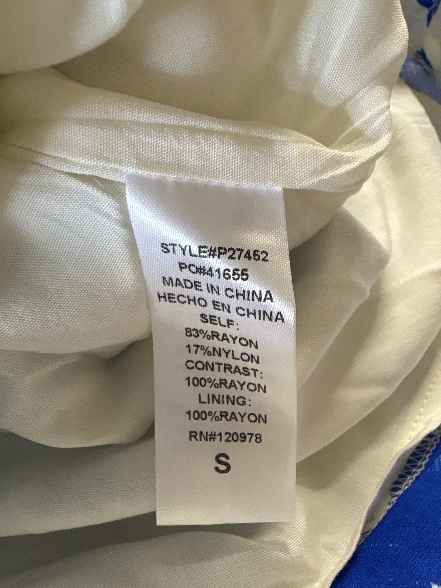 entro Size Sm blue and white Shorts