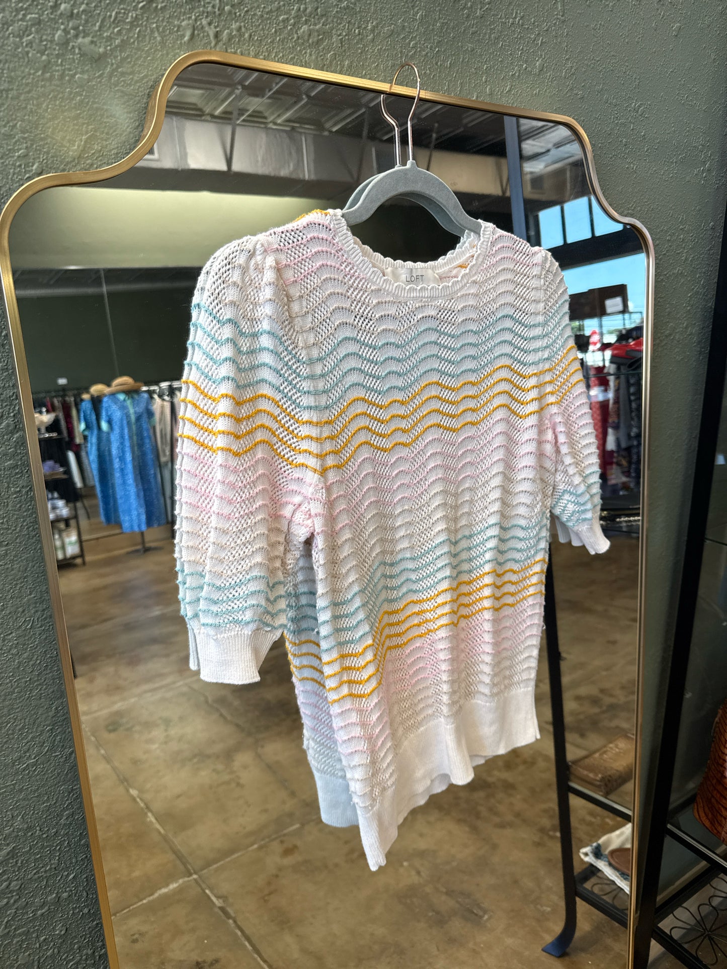 LOFT Size S Cream/multi Top