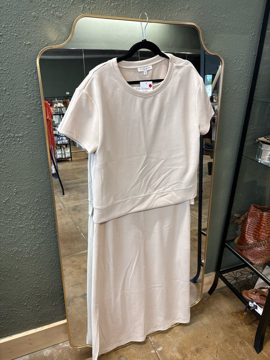 SEE AND BE SEEN Size L Beige Dress