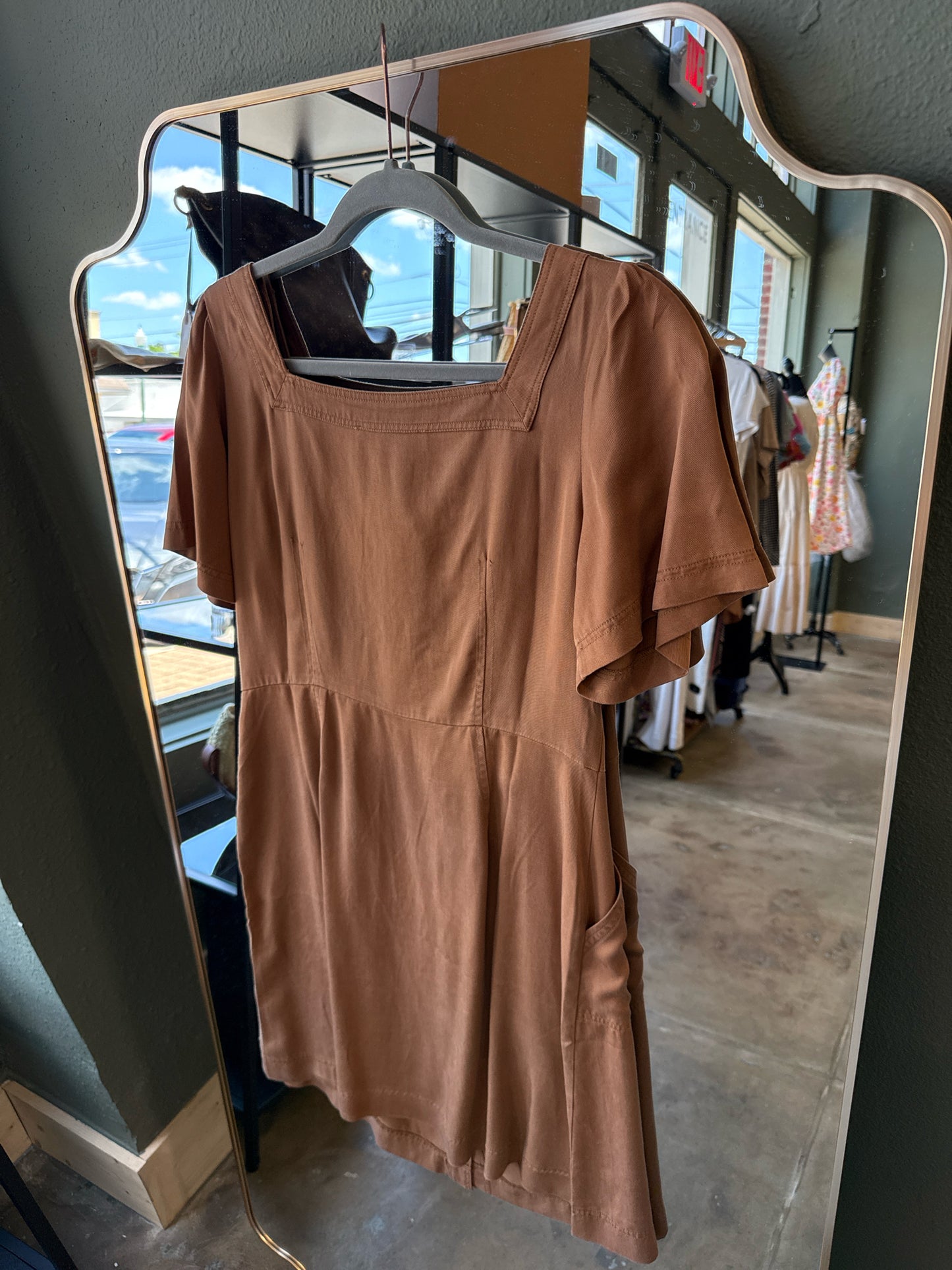 LOFT Size 6 Light Brown Dress