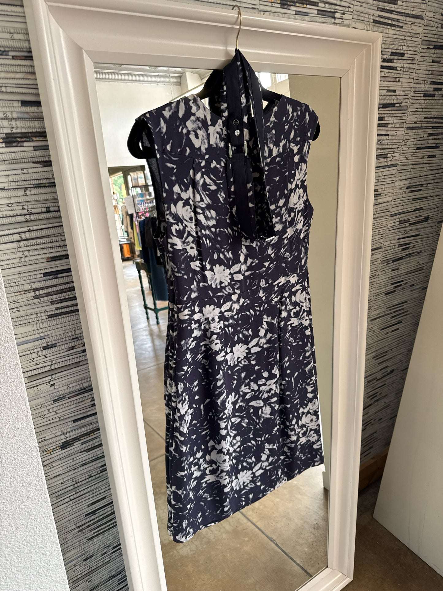 Tory Burch Size 6 Navy Dress