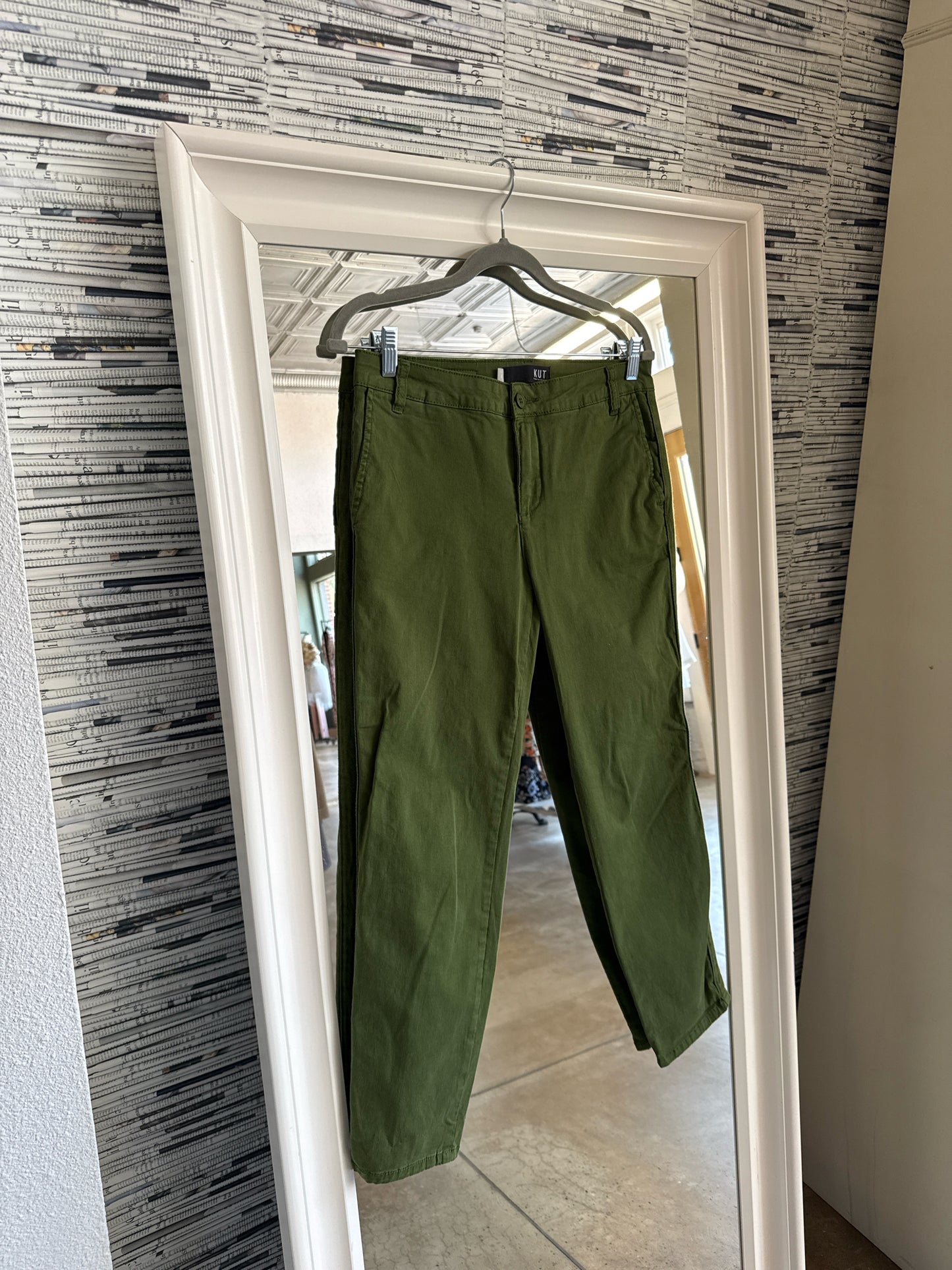 KUT Size 4 Green Pants