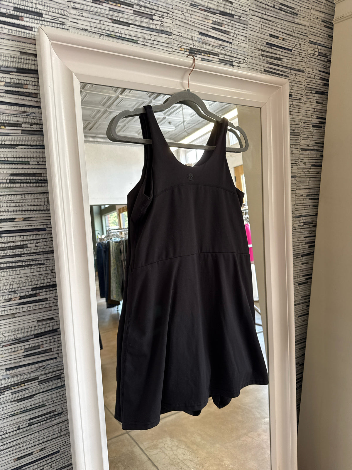 Elle Size S Black Dress