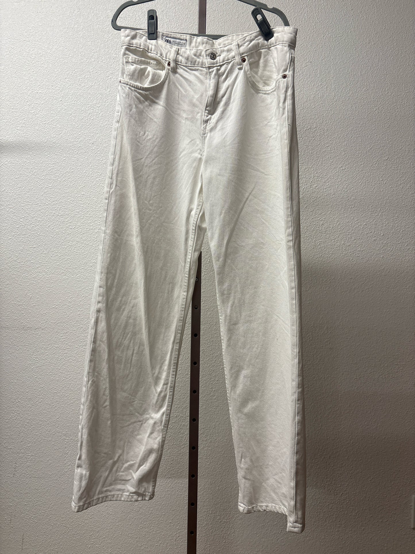 ZARA Size 12 White wide leg Jeans