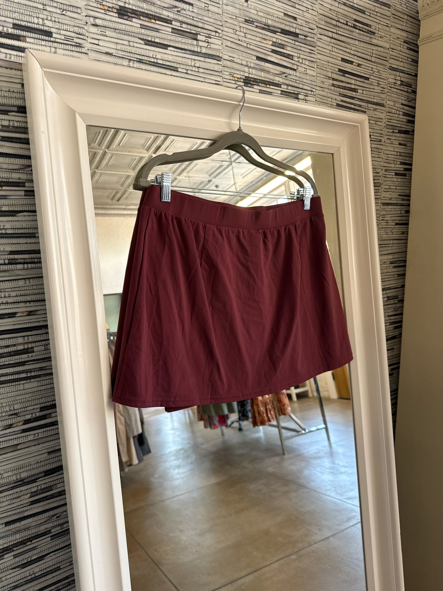 Halara Size XL Maroon Skort