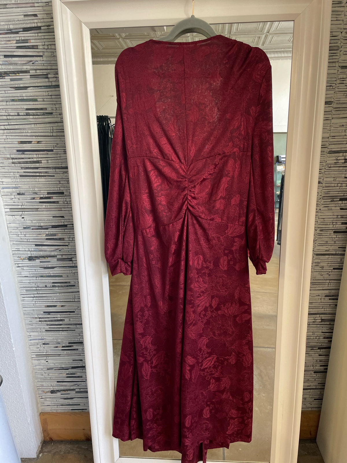 ZARA Size L Wine Duster