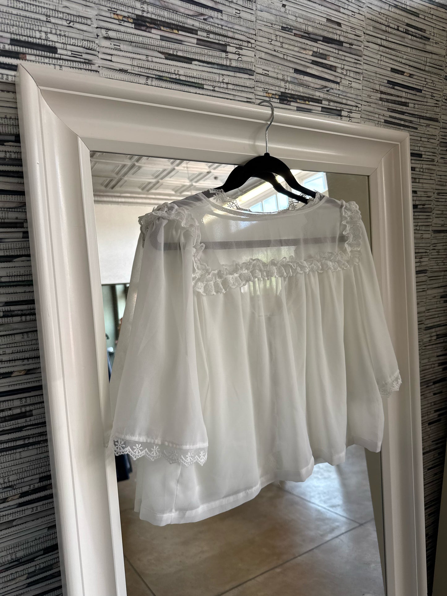 Size XL White Top
