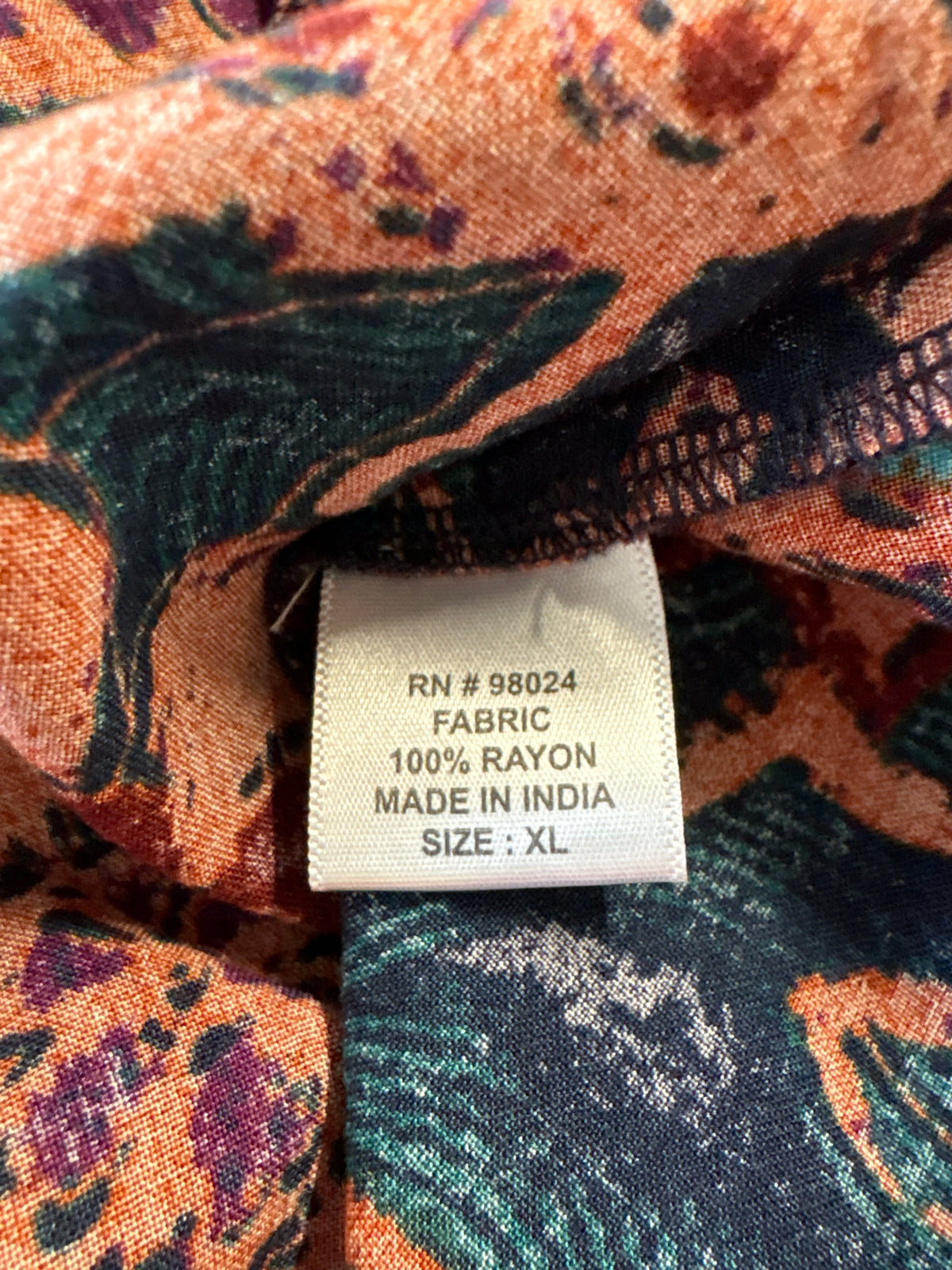 Jennifer & Grace Size XL Navy/Orange Print Top