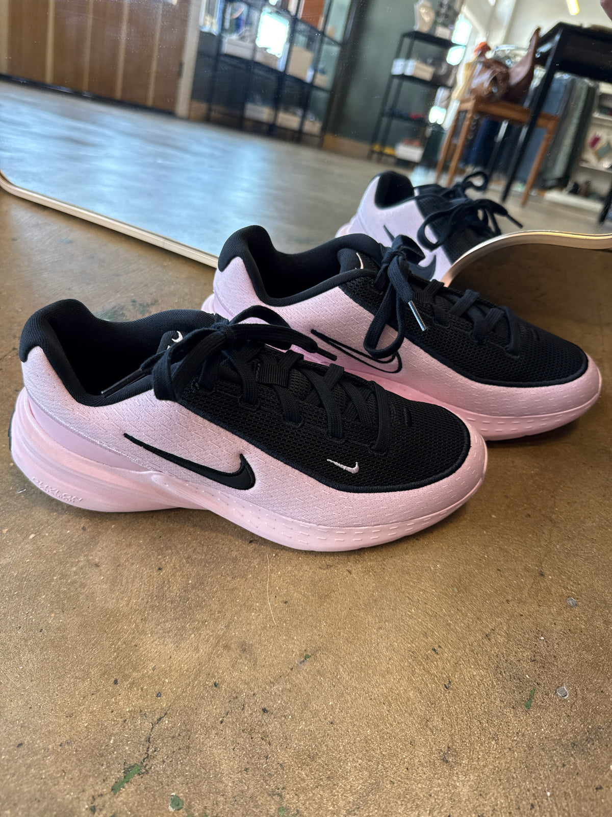 NIKE Shoe Size 6.5 Black/Pink Sneakers